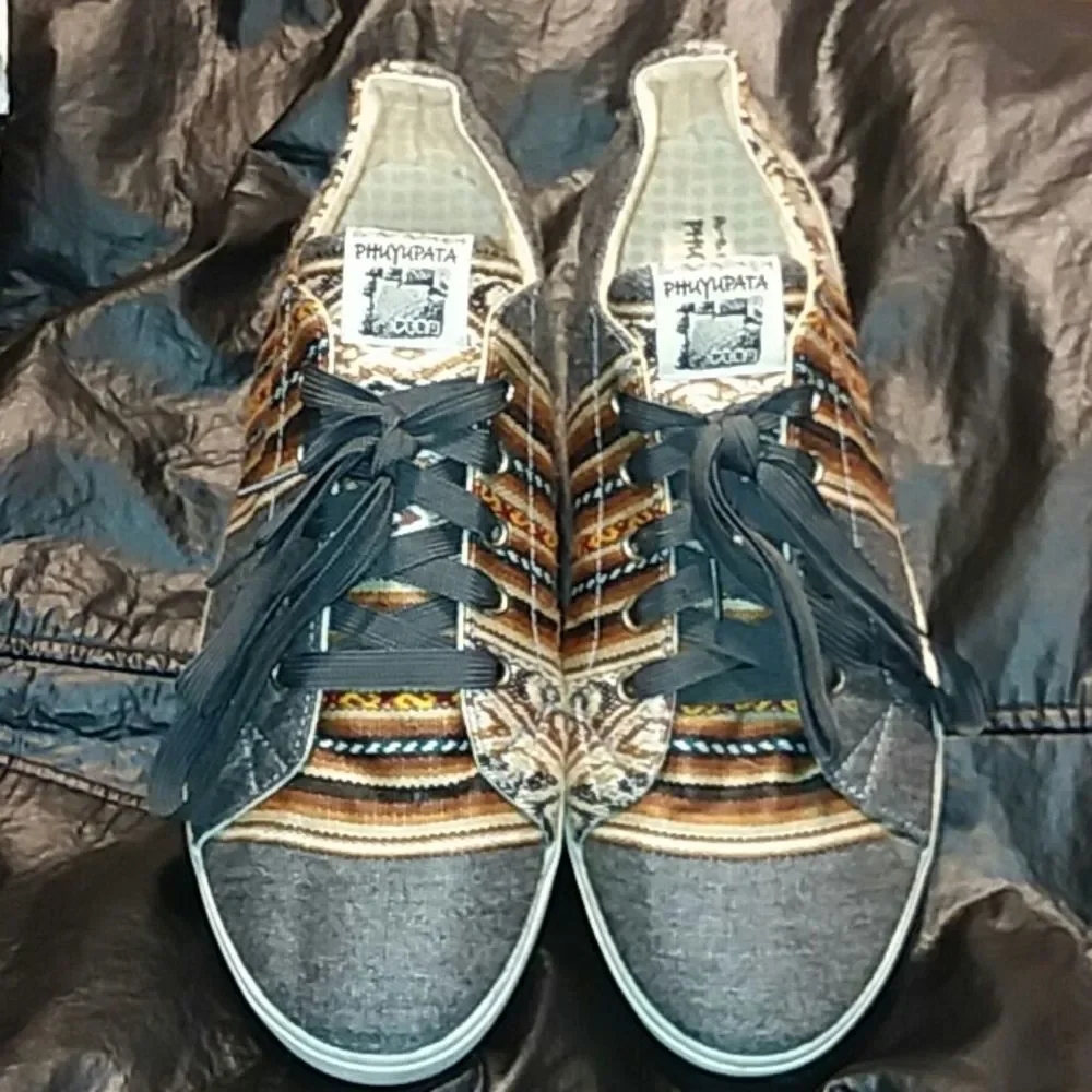 Phuyupata fashion skater shoe sneaker like new - Picture 3 of 13